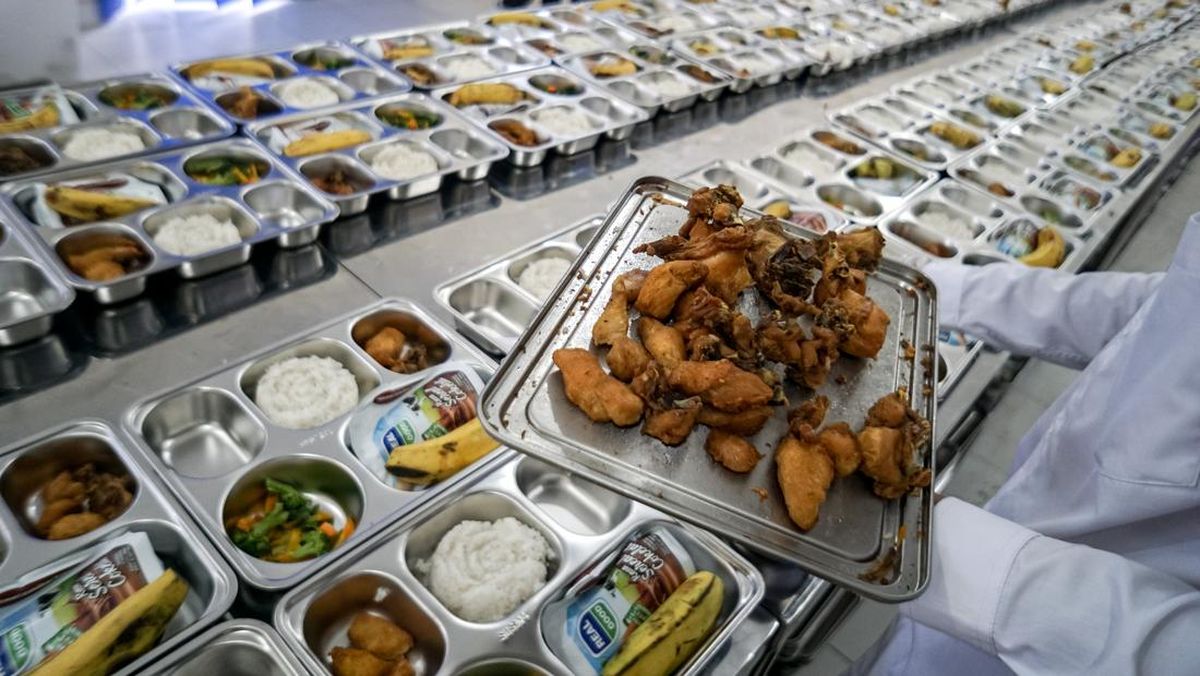9.000 Anak Keracunan Makanan Gratis Sekolah